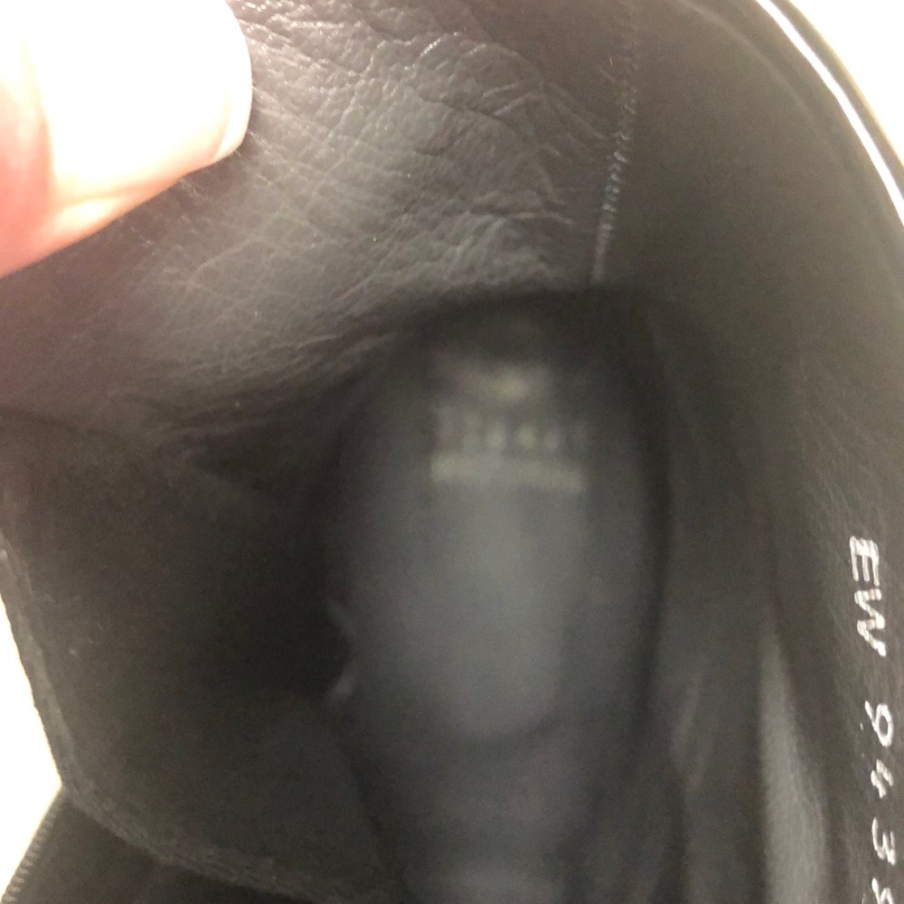 Euc Stuart Weitzman Gortex Boots. - image 8